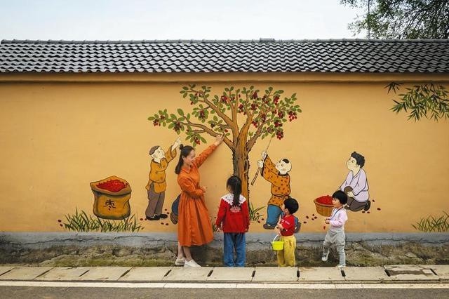 隨州鄉村墻畫 一筆一劃勾勒美麗鄉村新畫卷